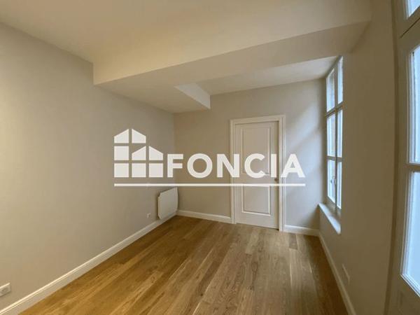 Location Appartement 3 pièces 76.17 m² - 3 RUE DU LYCEE Besançon 25000