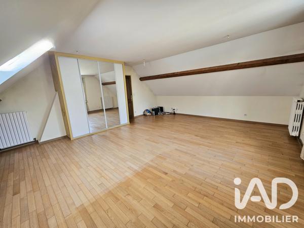 Maison à vendre 7 pièces 255 m² Saint-Fargeau-Ponthierry