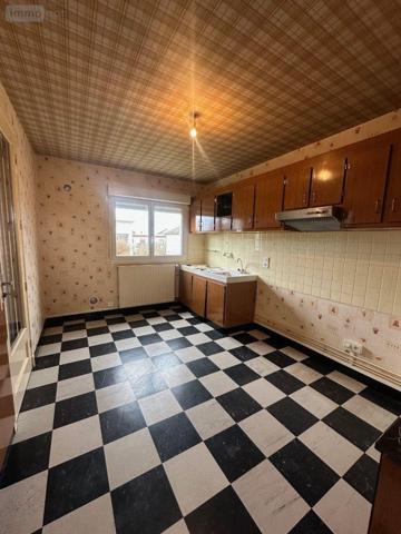 Maison à louer à Ussel en Corrèze (19200), ref : UL 165