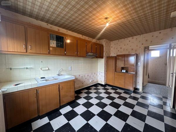 Maison à louer à Ussel en Corrèze (19200), ref : UL 165