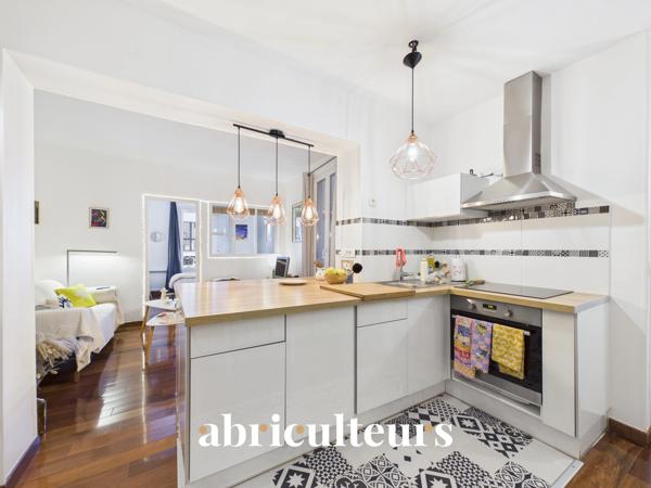 Rare 38 m² 2 pièces avec terrasse interieure– Paris 11e Rue de la Fontaine au Roi