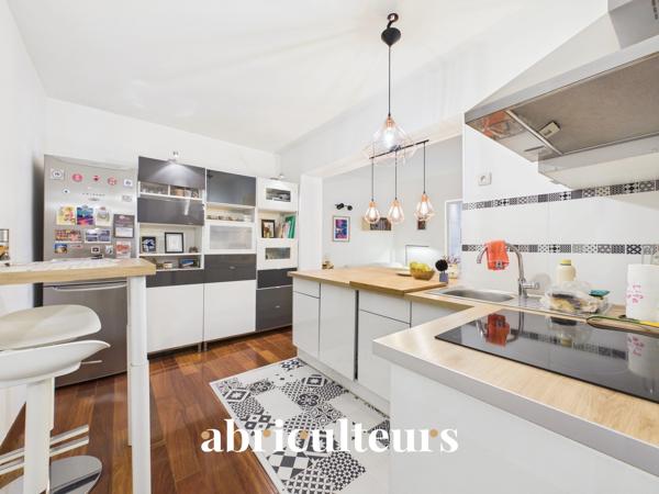 Rare 38 m² 2 pièces avec terrasse interieure– Paris 11e Rue de la Fontaine au Roi