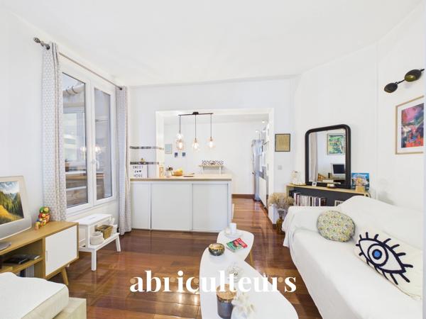 Rare 38 m² 2 pièces avec terrasse interieure– Paris 11e Rue de la Fontaine au Roi