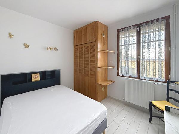 CINTEGABELLE : MAISON T5 DE PLAIN PIED AVEC GARAGE ET VUE PYRENEES SUR TERRAIN DE 4934M2