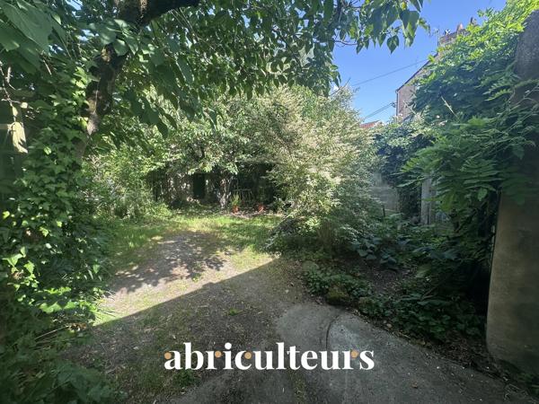 Terrain constructible 120m2 Construction de 95 à 100m2 Au coeur du quartier Zola