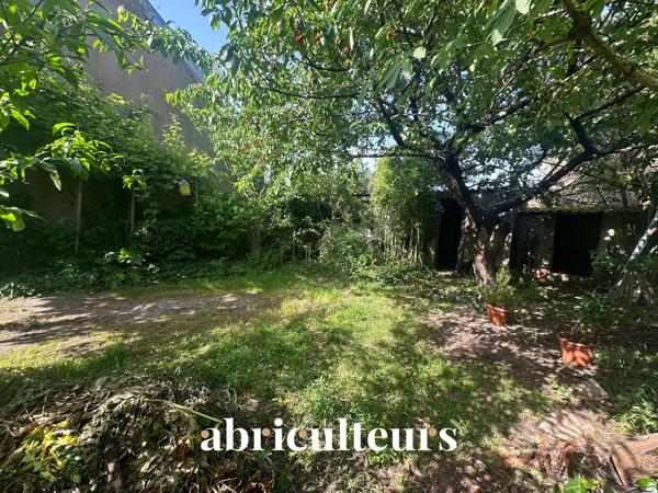 Terrain constructible 120m2 Construction de 95 à 100m2 Au coeur du quartier Zola
