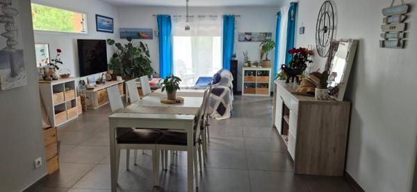 Maison contemporaine, basse consommation, au calme