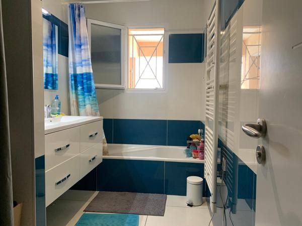 Maison contemporaine, basse consommation, au calme