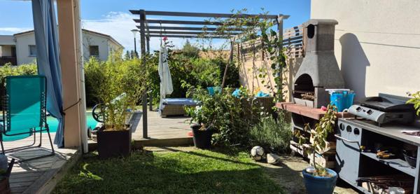 Maison contemporaine, basse consommation, au calme