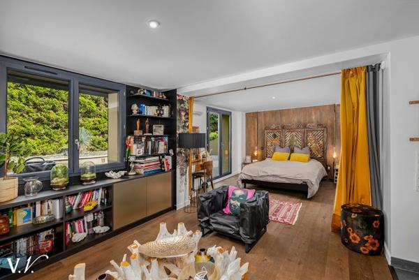 Maison à vendre 934 500 € Eysines 8 p 264 m² DPE A
