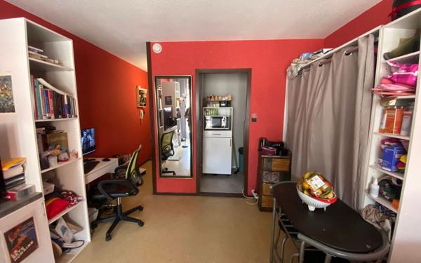 Appartement à vendre    1 pièce • 24,70 m2 Bordeaux