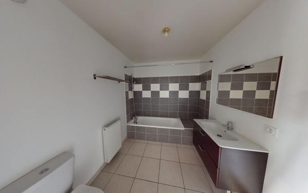 Appartement à vendre    2 pièces •  Villenave-d'Ornon