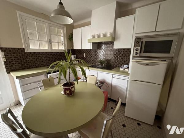 A VENDRE 56 VANNES Bondon, maison 1968 sur sous-sol, 3 chambres + grenier aménageable.
