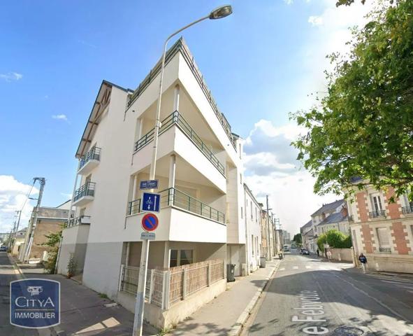 Appartement à louer 2 pièces 49.54m² Tours (37000)