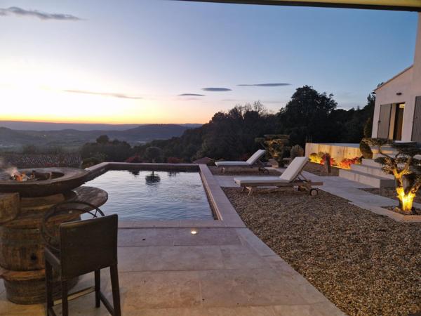 Maison contemporaine d’exception – volumes généreux et prestations haut de gamme