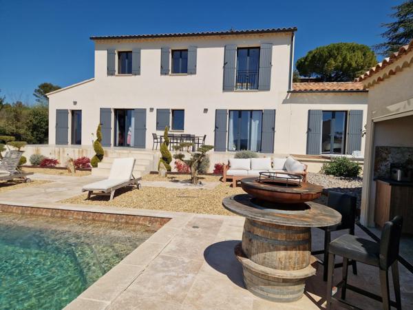 Maison contemporaine d’exception – volumes généreux et prestations haut de gamme