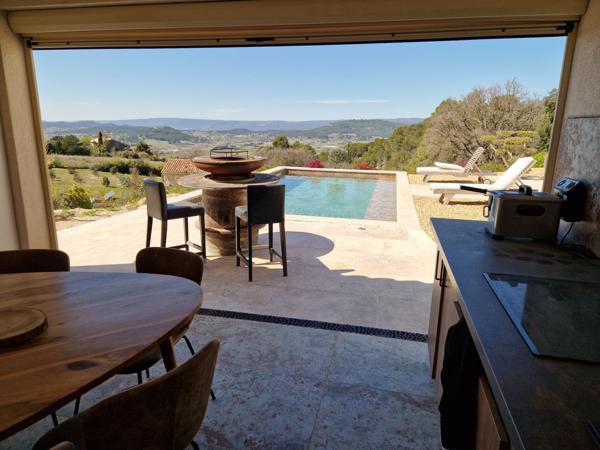 Maison contemporaine d’exception – volumes généreux et prestations haut de gamme