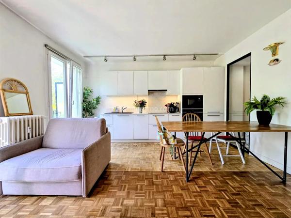 Vente                                                      Appartement
                        
                     3 pièces                      61 m2                     à Nogent-sur-Marne