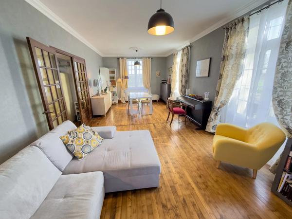 Charmante maison indépendante de 3 chambres avec garage