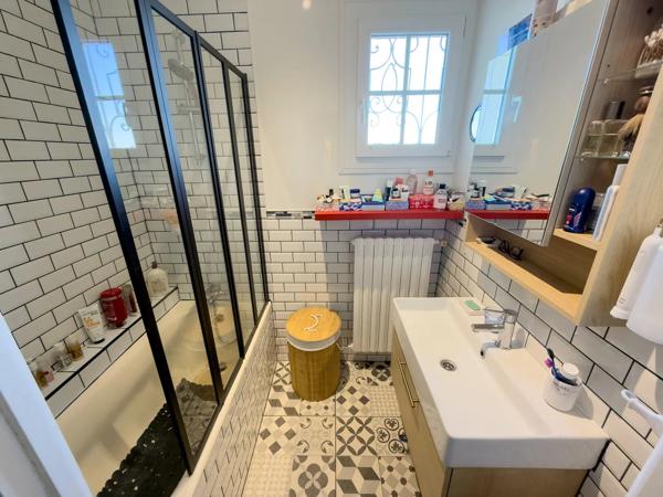 Charmante maison indépendante de 3 chambres avec garage