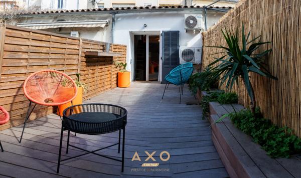 AIX EN PROVENCE -CENTRE VILLE HISTORIQUE -  APPARTEMENT - T2 - 37 M2 - TERRASSE 27 M2 - 299 000 €