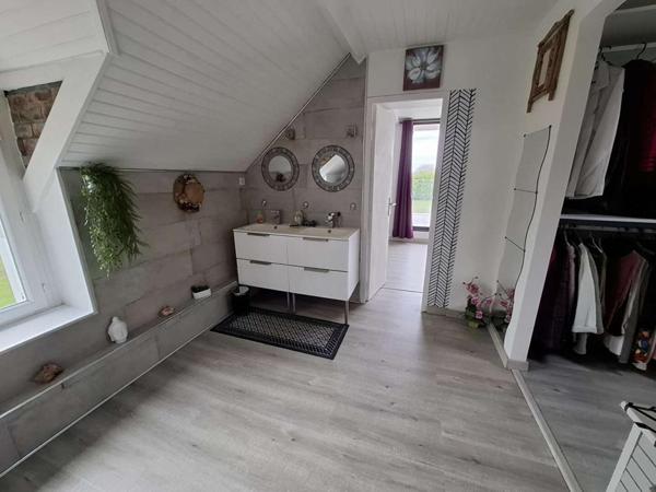 Maison habitable de suite proche L'Aigle 8 pièce(s) 147 m2