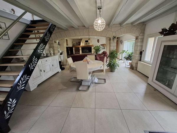 Maison habitable de suite proche L'Aigle 8 pièce(s) 147 m2