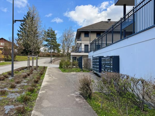 Appartement à vendre 3 pièces avec garage PREVESSIN MOENS (01) - Rez-de-jardin