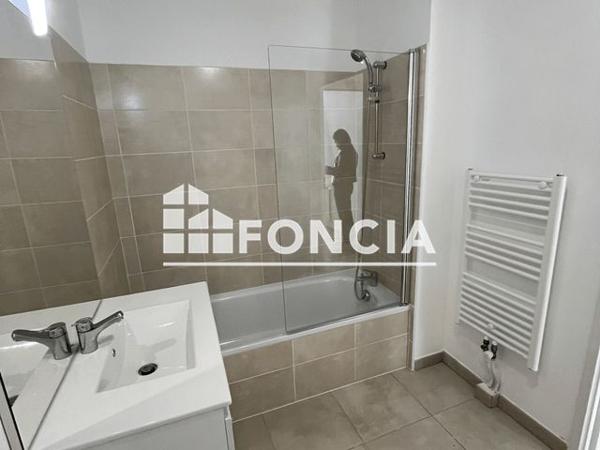 Location Appartement 3 pièces 62.11 m² - 95 RUE BALZAC Carpentras 84200