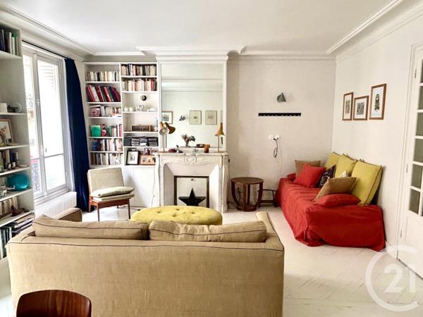 Appartement à vendre  2 pièces - 68,05 m 2   PARIS  - 75004
