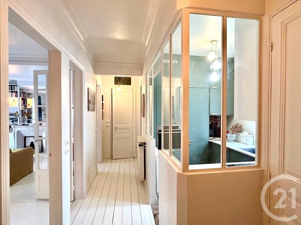 Appartement à vendre  2 pièces - 68,05 m 2   PARIS  - 75004