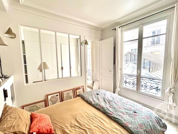 Appartement à vendre  2 pièces - 68,05 m 2   PARIS  - 75004