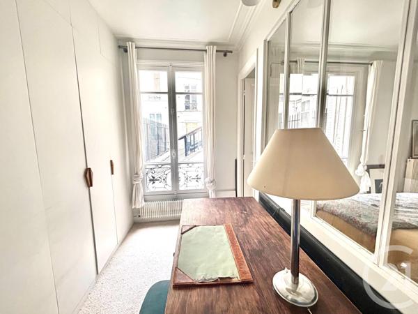 Appartement à vendre  2 pièces - 68,05 m 2   PARIS  - 75004