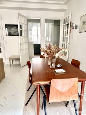 Appartement à vendre  2 pièces - 68,05 m 2   PARIS  - 75004