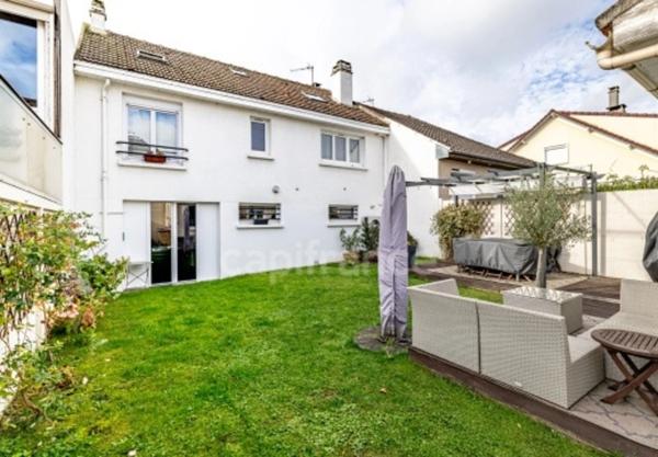 Charmante maison familiale avec Studio indépendante à SOISY SOUS MONTMORENCY (95)