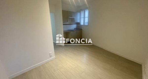 À vendre Studio 20.4 m² - ÉTampes 91150