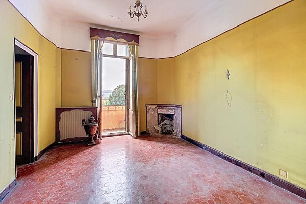 À VENDRE EN EXCLUSIVITÉ à DRAGUIGNAN - 2 MAISONS, potentiel d'investissement