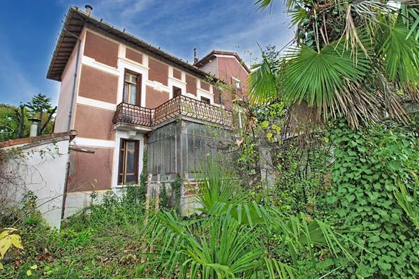 À VENDRE EN EXCLUSIVITÉ à DRAGUIGNAN - 2 MAISONS, potentiel d'investissement