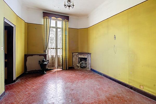 À VENDRE EN EXCLUSIVITÉ à DRAGUIGNAN - 2 MAISONS, potentiel d'investissement