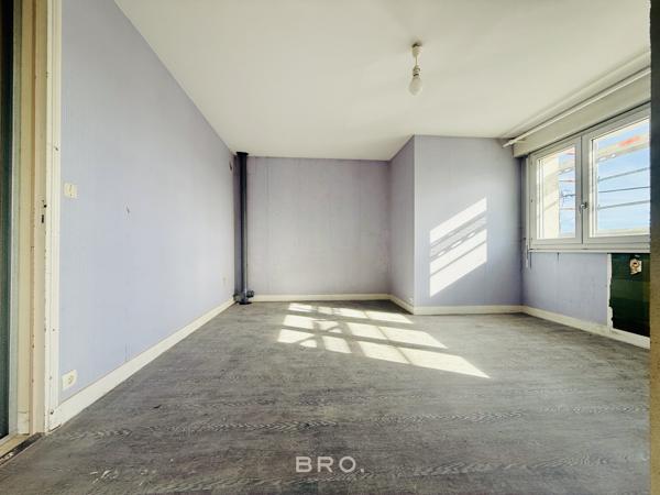 APPARTEMENT T2 DE 40 M² À RÉNOVER – À 1,5 KM DU PORT DE VANNES – SECTEUR GARE / HÔPITAL