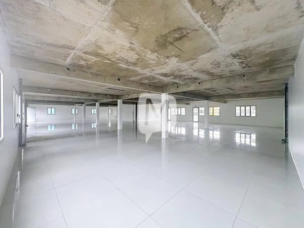 Dpt (Guyane) , à louer MATOURY local de 126 m² situé au 1er étage