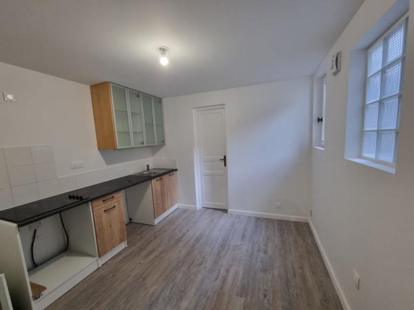 Appartement Villeneuve Sur Yonne 1 pièce(s)
