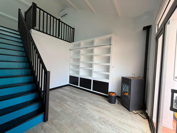 MAISON - LOCAL PROFESSIONNEL - CLIMATISATION - COUR