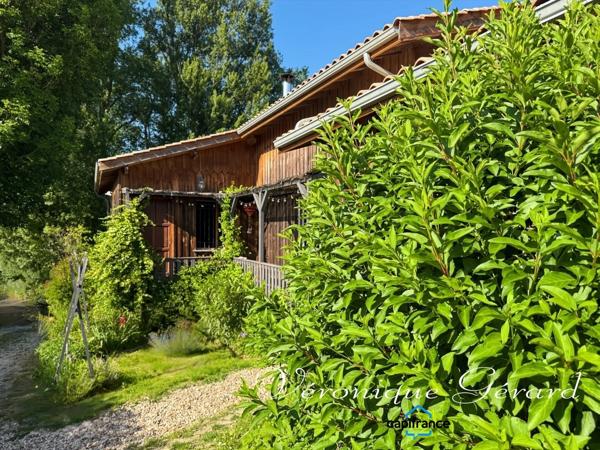 Maison de Plain-pied de 170 M2 en ossature bois, très lumineuse édifiée sur sous-sol.