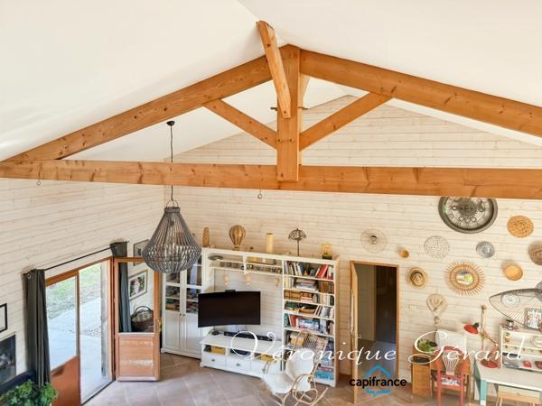 Maison de Plain-pied de 170 M2 en ossature bois, très lumineuse édifiée sur sous-sol.