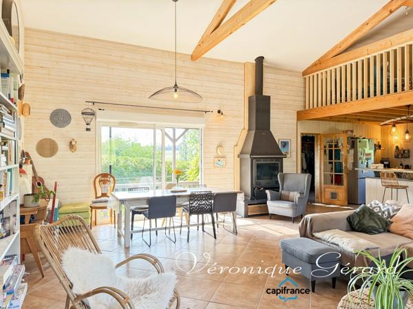 Maison de Plain-pied de 170 M2 en ossature bois, très lumineuse édifiée sur sous-sol.