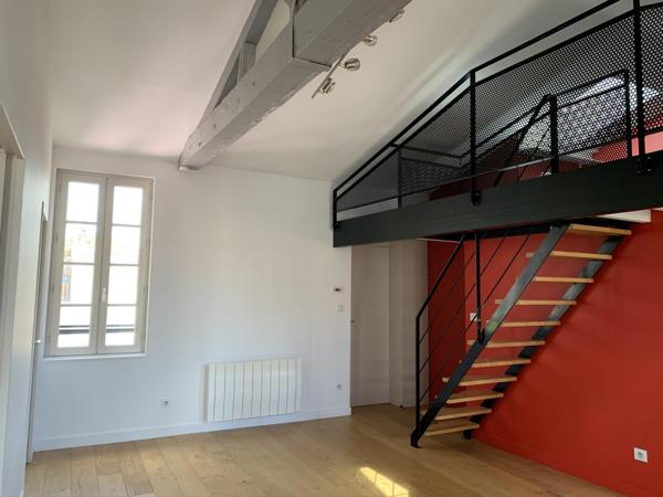 Transaction immobilière  Rochefort Centre (Corderie Royale) - T2 Bis 60m2.