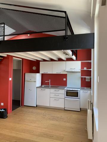 Transaction immobilière  Rochefort Centre (Corderie Royale) - T2 Bis 60m2.