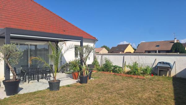 À VENDRE -Belle maison récente de plain-pied -135m2 - 4 chambres avec dressings -Terrain piscinable