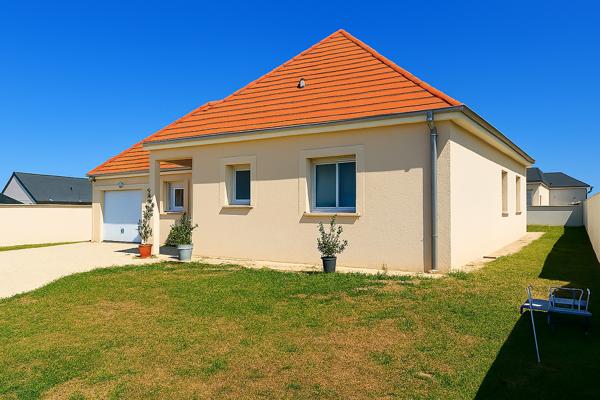 À VENDRE -Belle maison récente de plain-pied -135m2 - 4 chambres avec dressings -Terrain piscinable